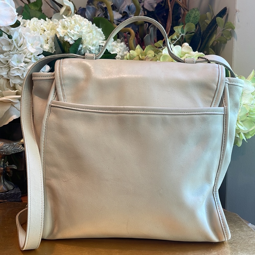 Coach Vintage Classic Legacy #4191 Soft Kelly Crossbody - Picture 4 of 16